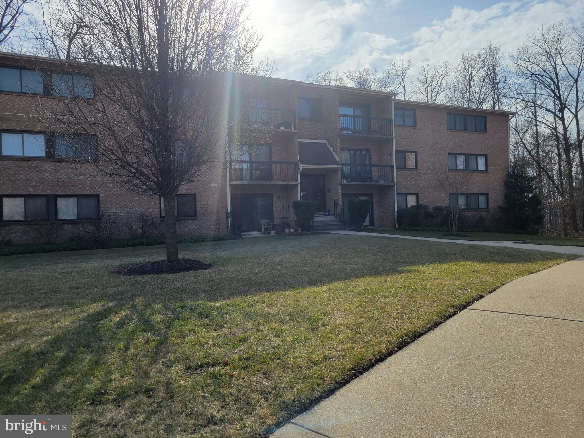 Great 2 bedroom, 2 full bath condo available immediately. This unit is in pristine condition on the third floor and backs to the woods.  Hardwood in the living and dining rooms. White kitchen with table space with natural light from the large window. Laundry in unit. Primary bedroom has en suite bath with stand up shower and walk in closet.