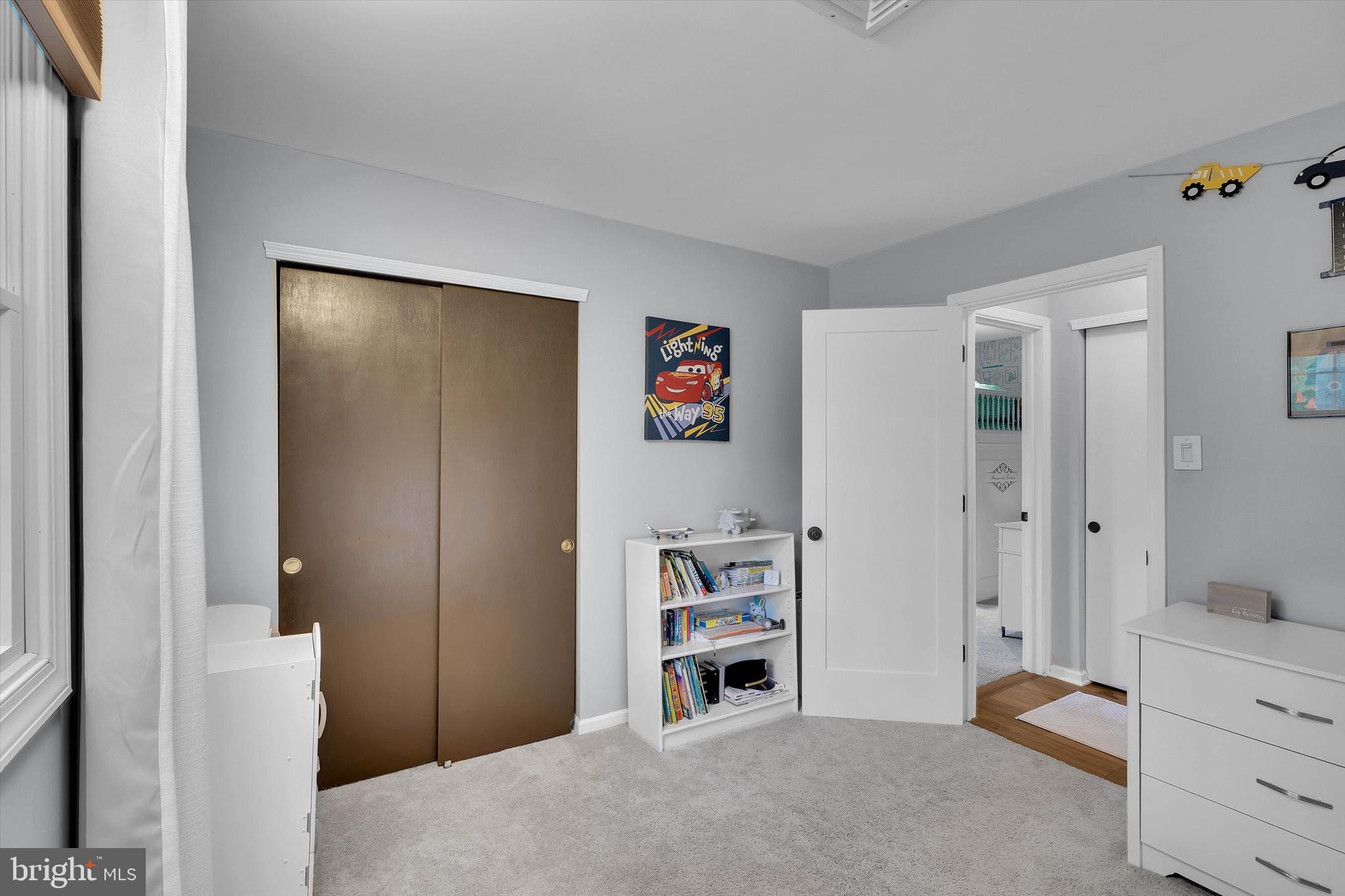 VALLEYWOOD - Residential