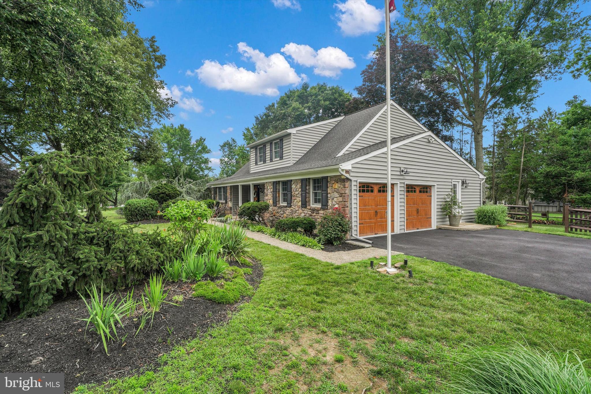 VALLEYWOOD - Residential
