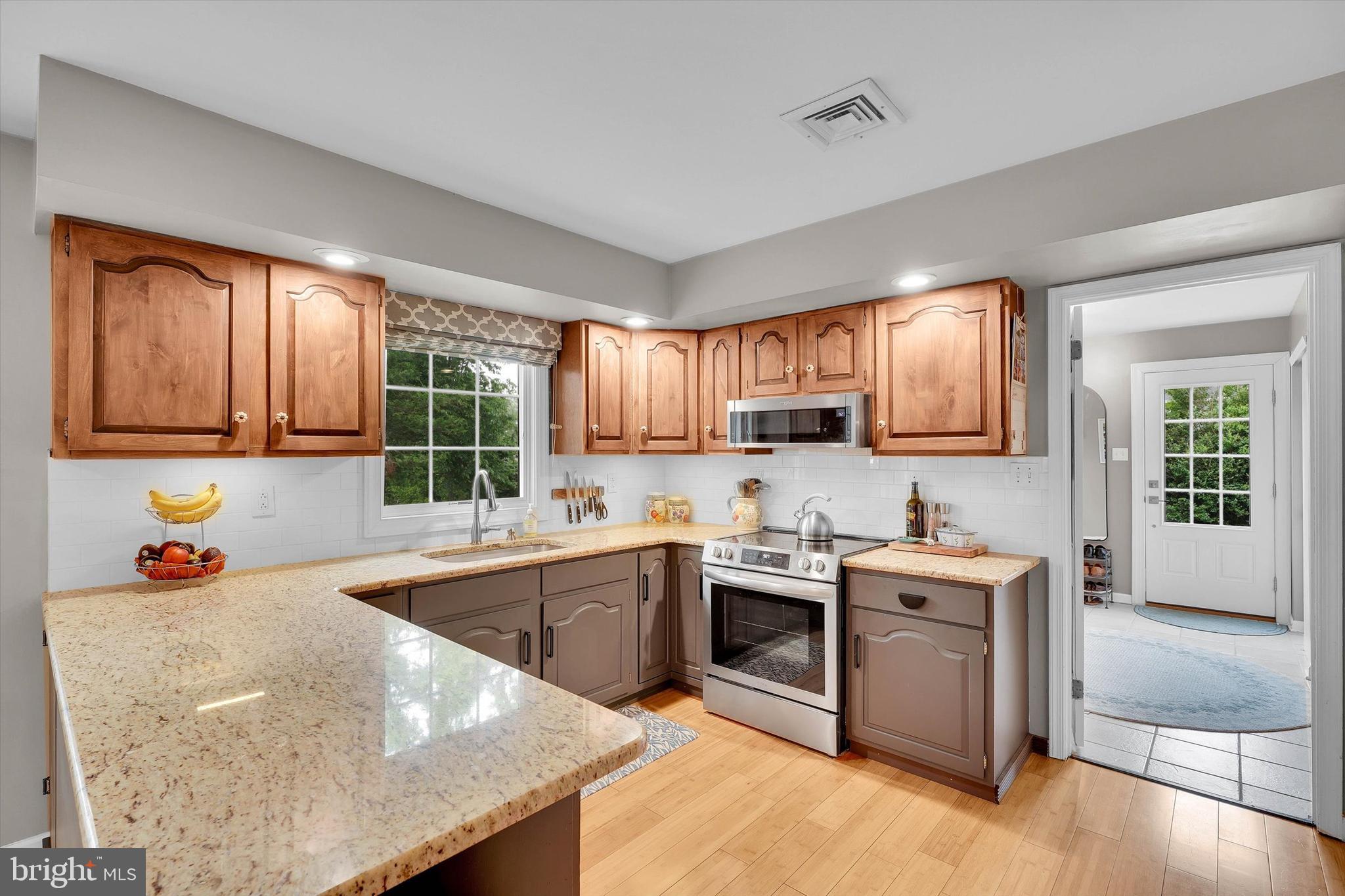 VALLEYWOOD - Residential