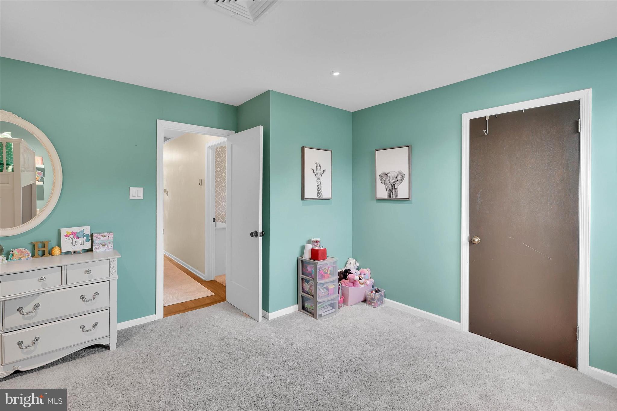 VALLEYWOOD - Residential