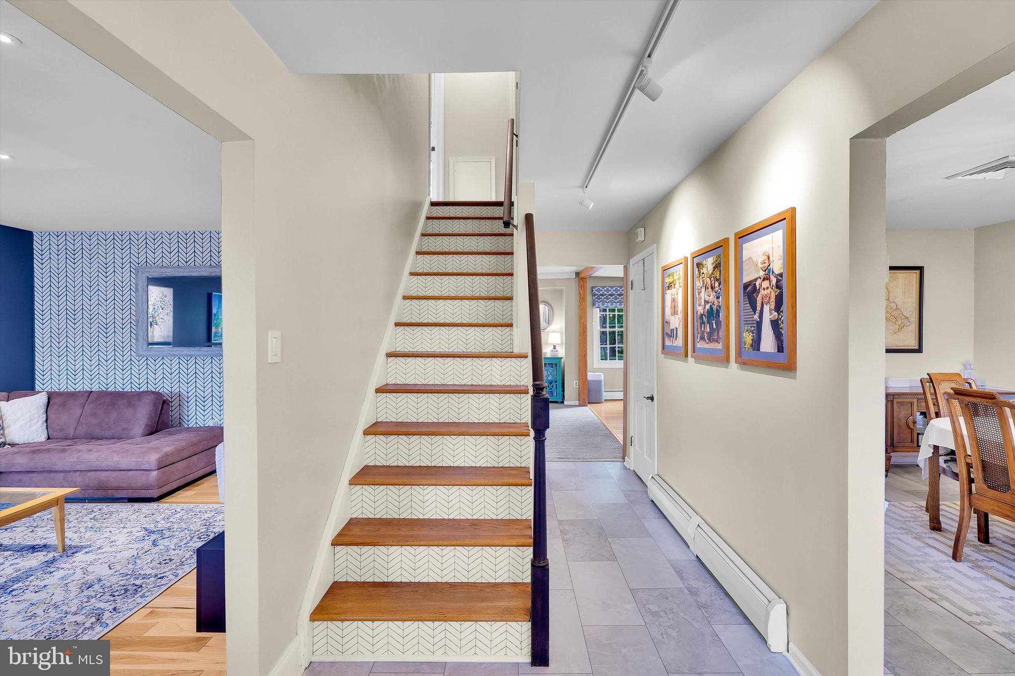 VALLEYWOOD - Residential