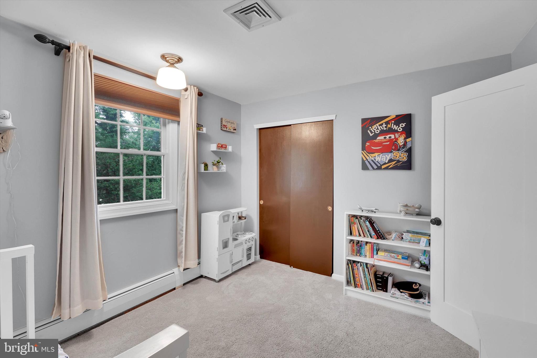 VALLEYWOOD - Residential