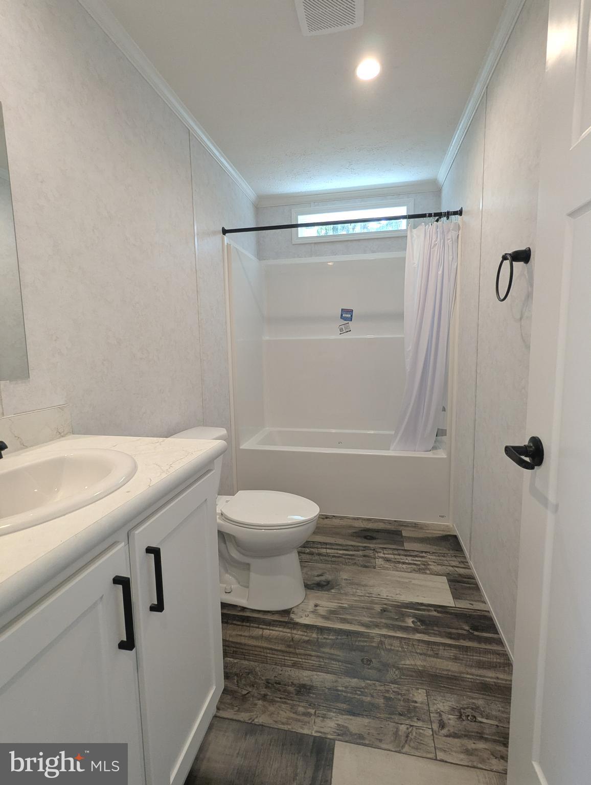 HILLANDALE HOMES - Residential