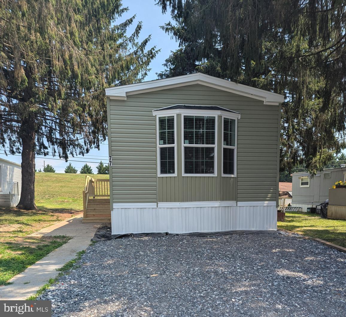 HILLANDALE HOMES - Residential