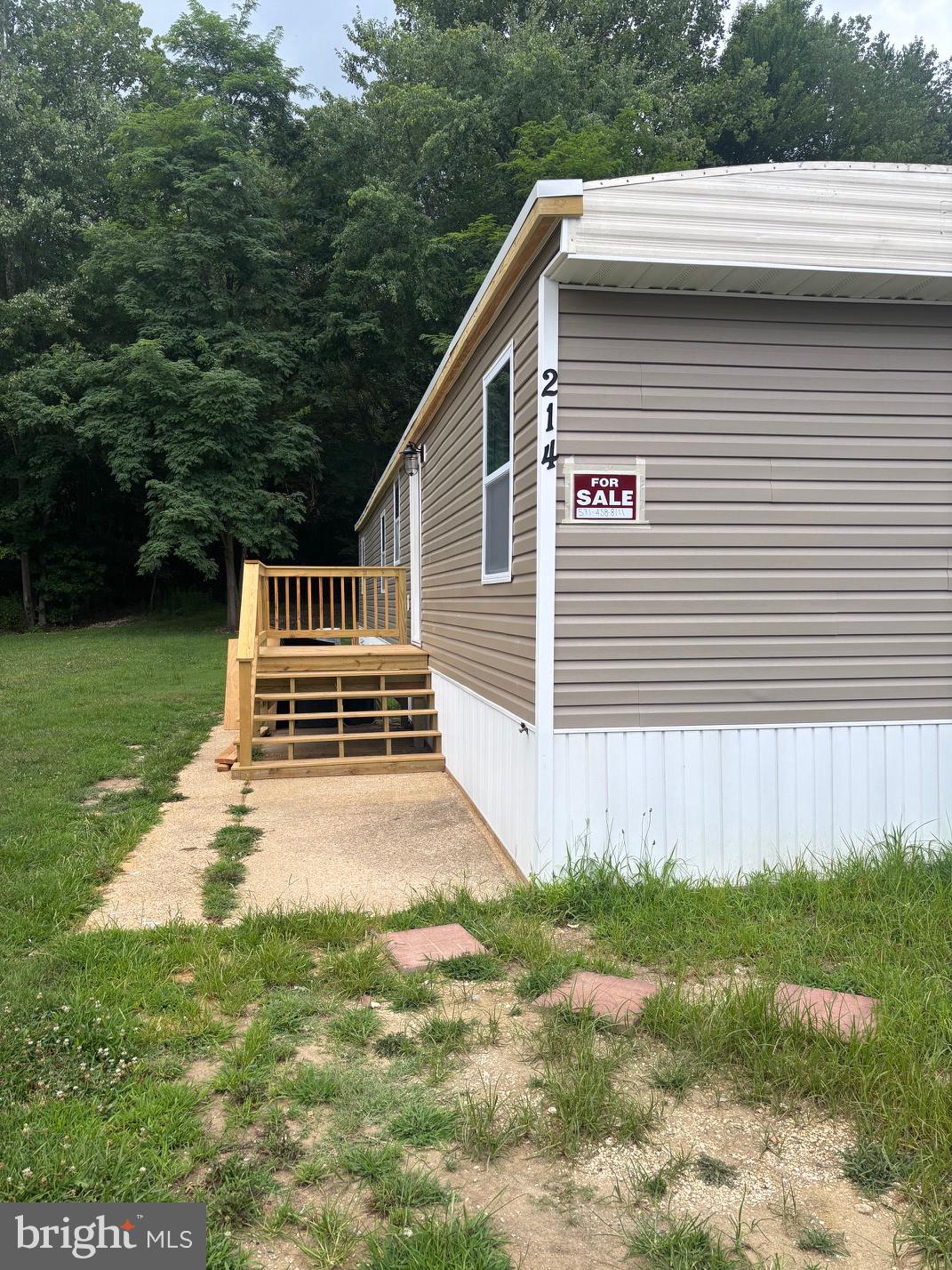 LYONS CREEK MOBILE ESTATES - Residential