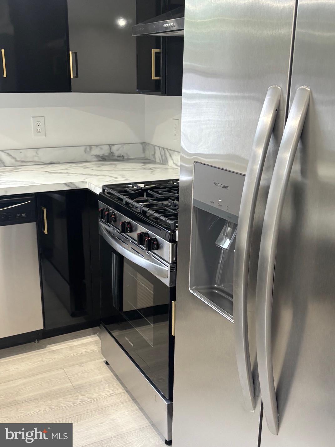 LYONS CREEK MOBILE ESTATES - Residential