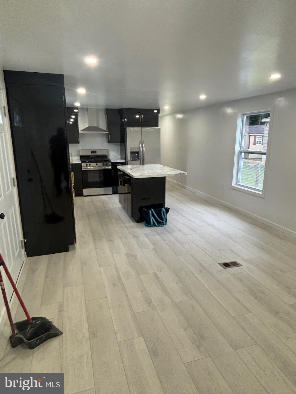 LYONS CREEK MOBILE ESTATES - Residential