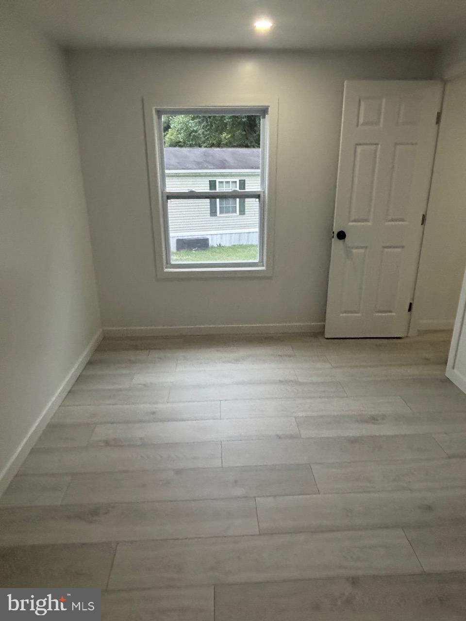LYONS CREEK MOBILE ESTATES - Residential