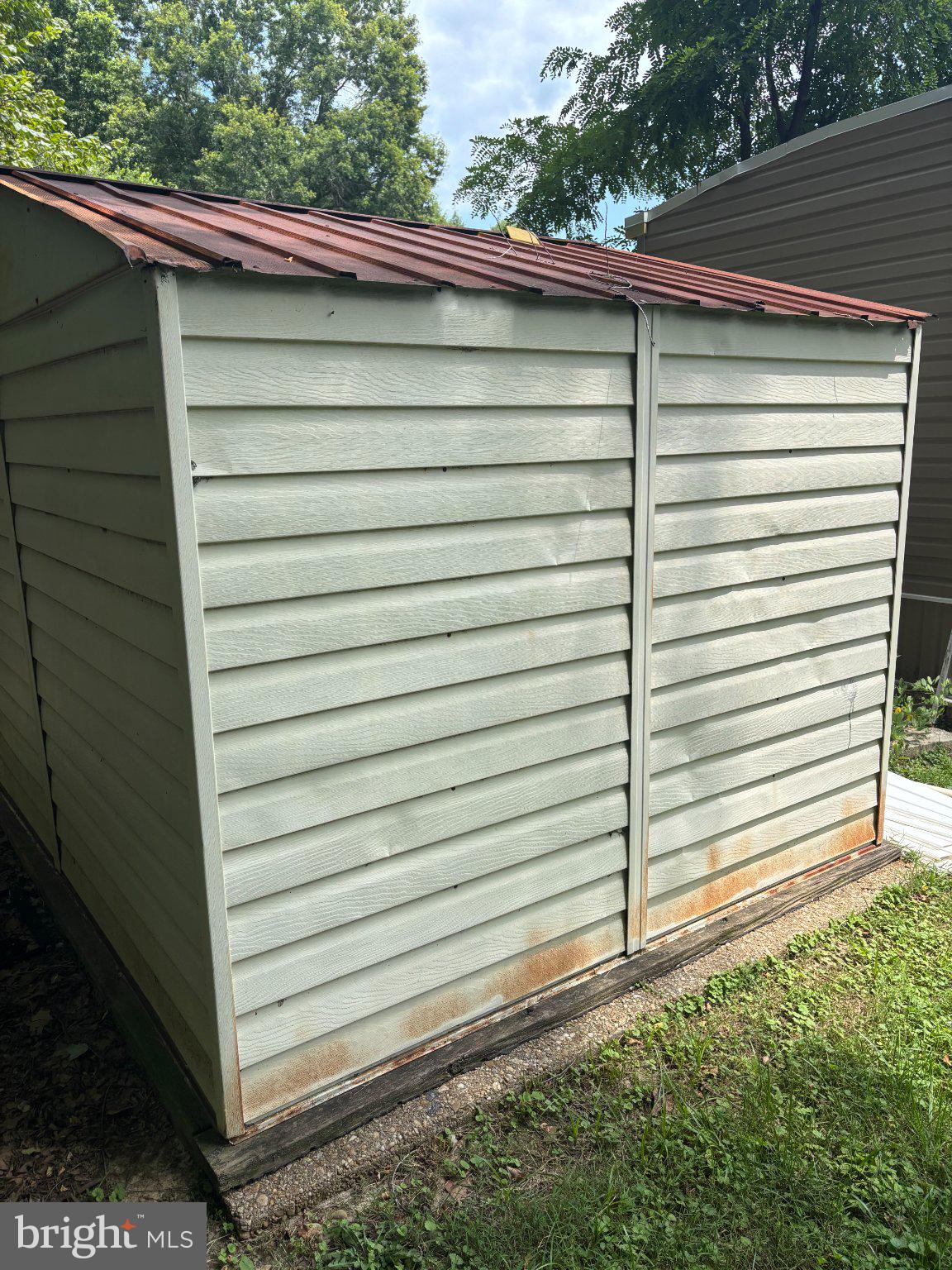 LYONS CREEK MOBILE ESTATES - Residential