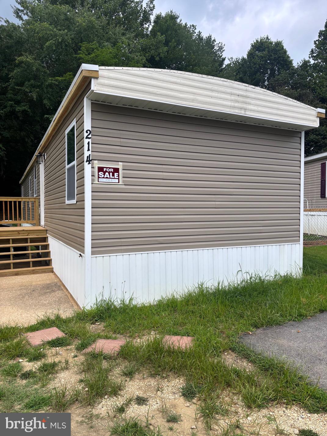 LYONS CREEK MOBILE ESTATES - Residential