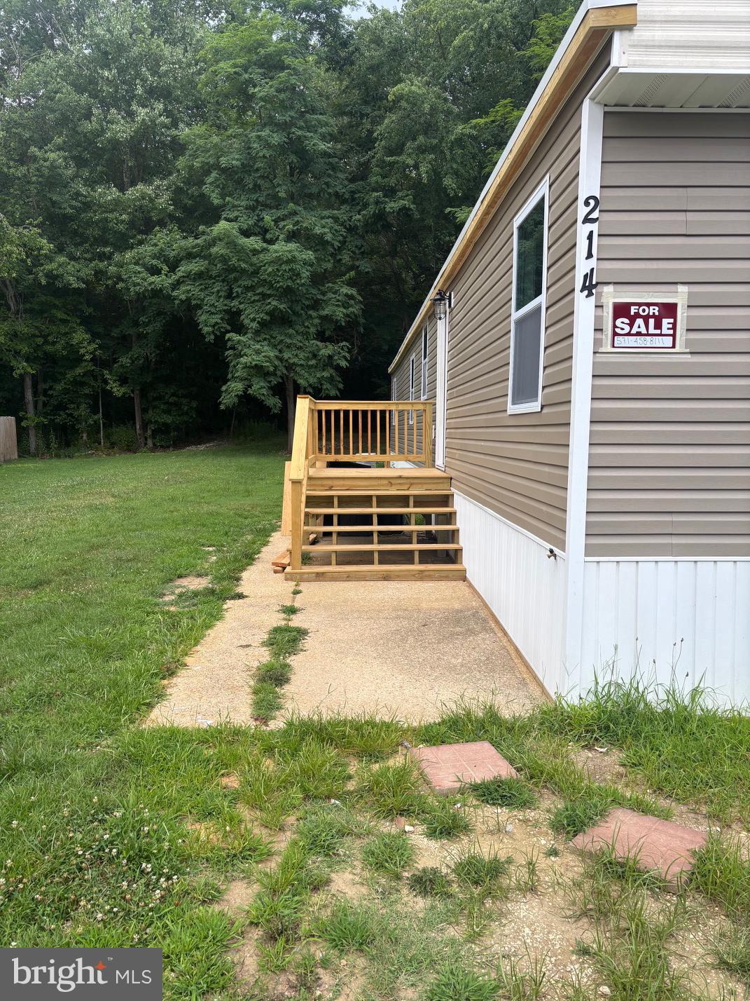 LYONS CREEK MOBILE ESTATES - Residential