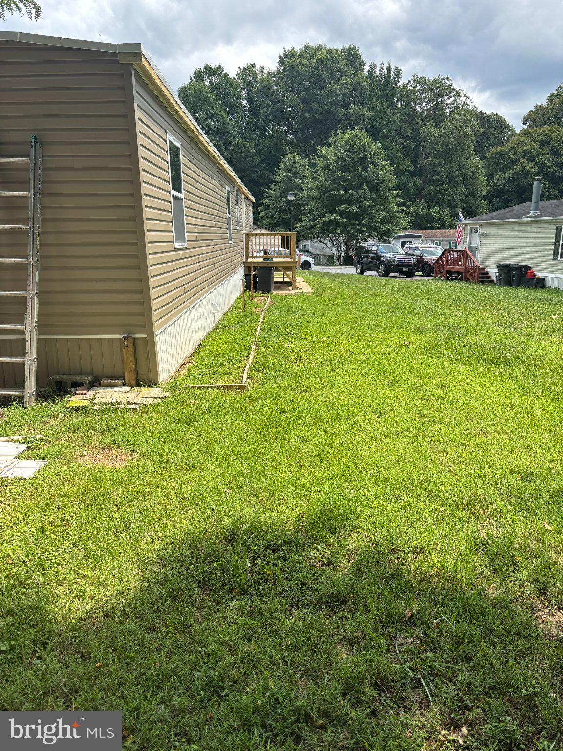 LYONS CREEK MOBILE ESTATES - Residential