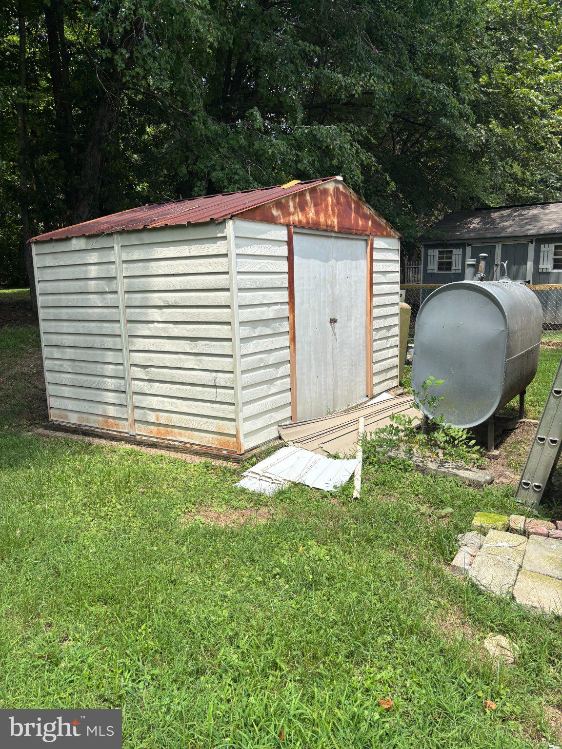 LYONS CREEK MOBILE ESTATES - Residential