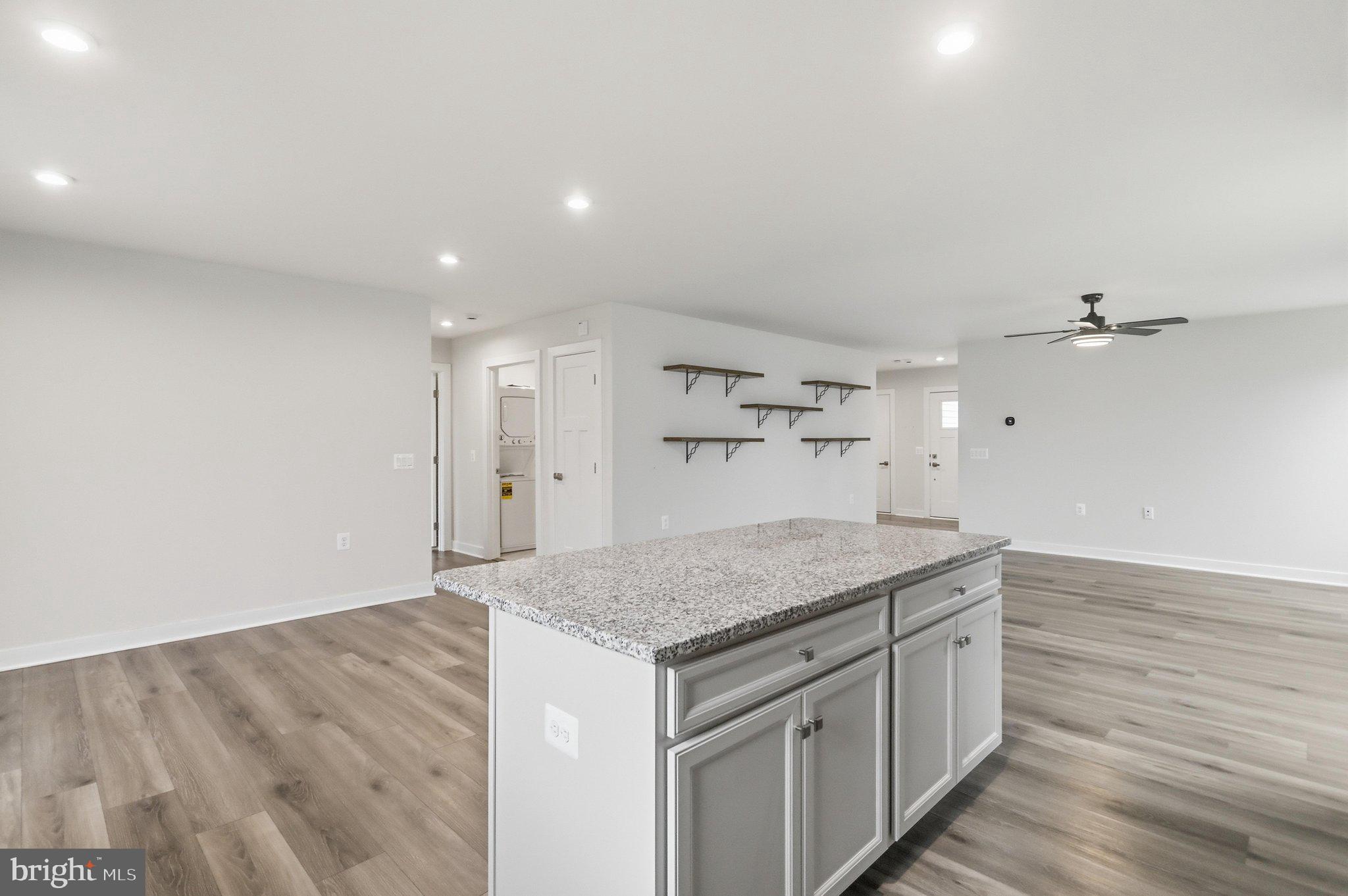 CARDINAL POINTE - Residential