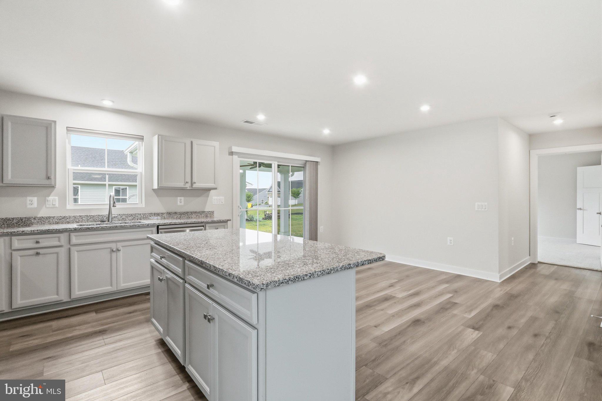 CARDINAL POINTE - Residential