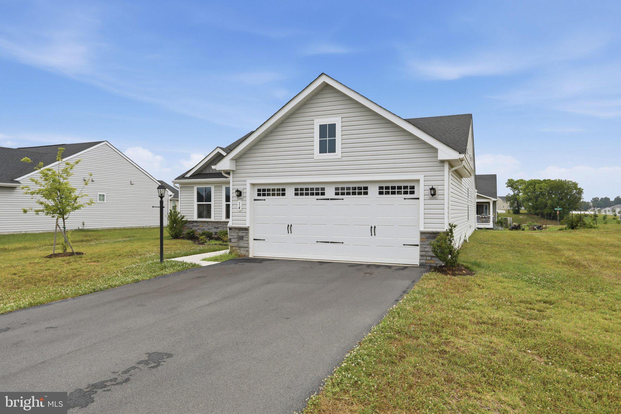 CARDINAL POINTE - Residential
