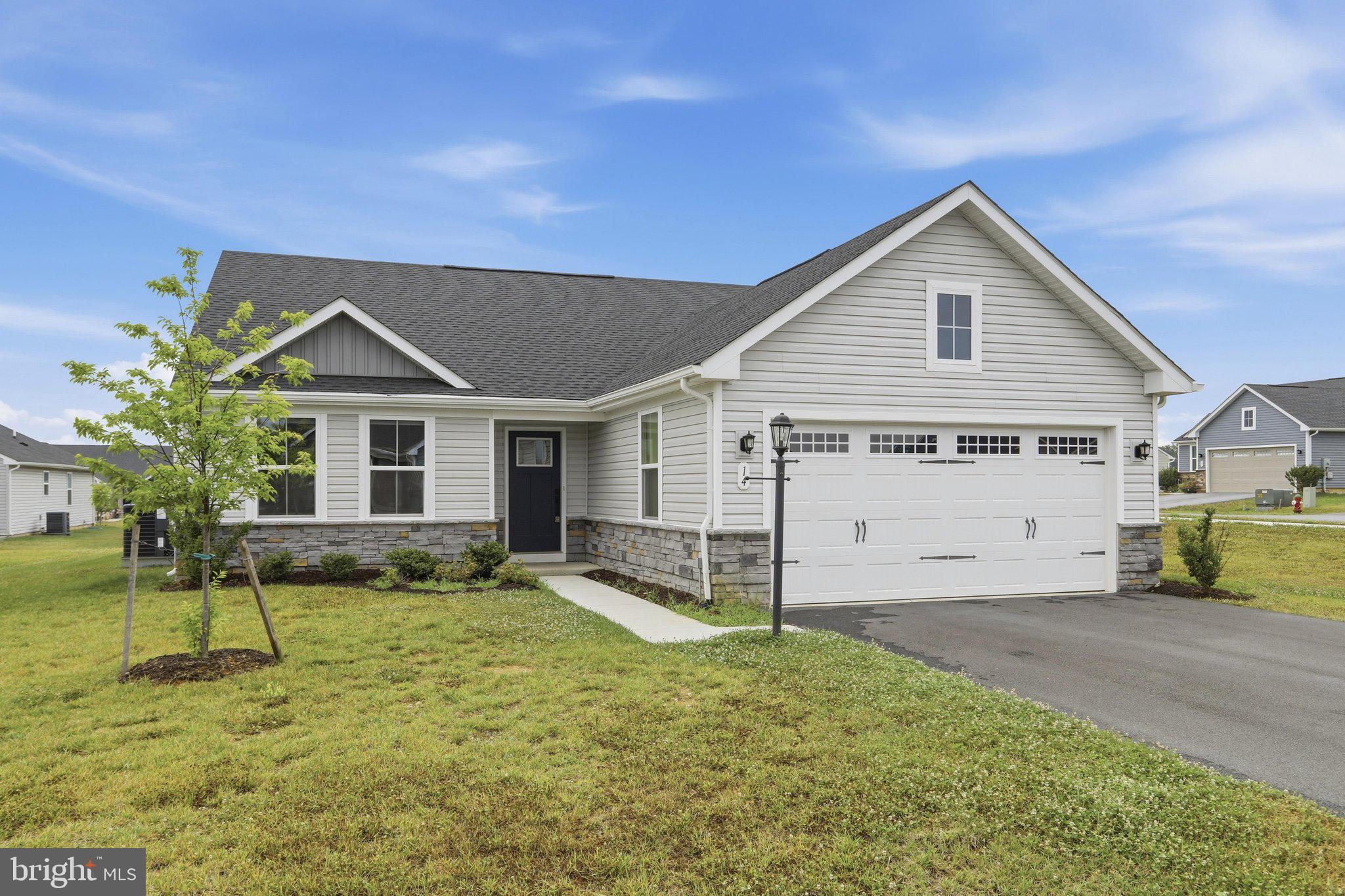 CARDINAL POINTE - Residential