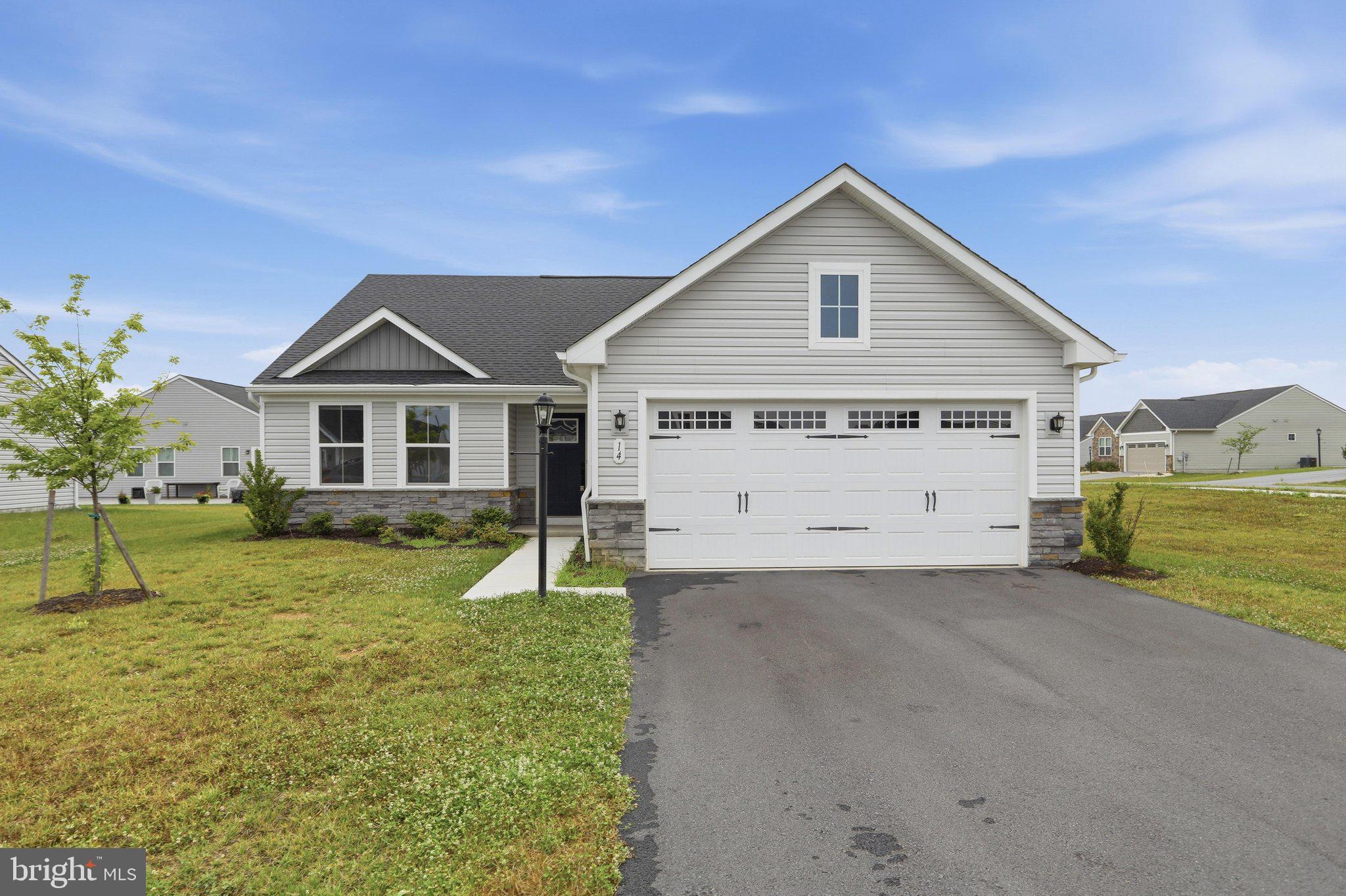 CARDINAL POINTE - Residential