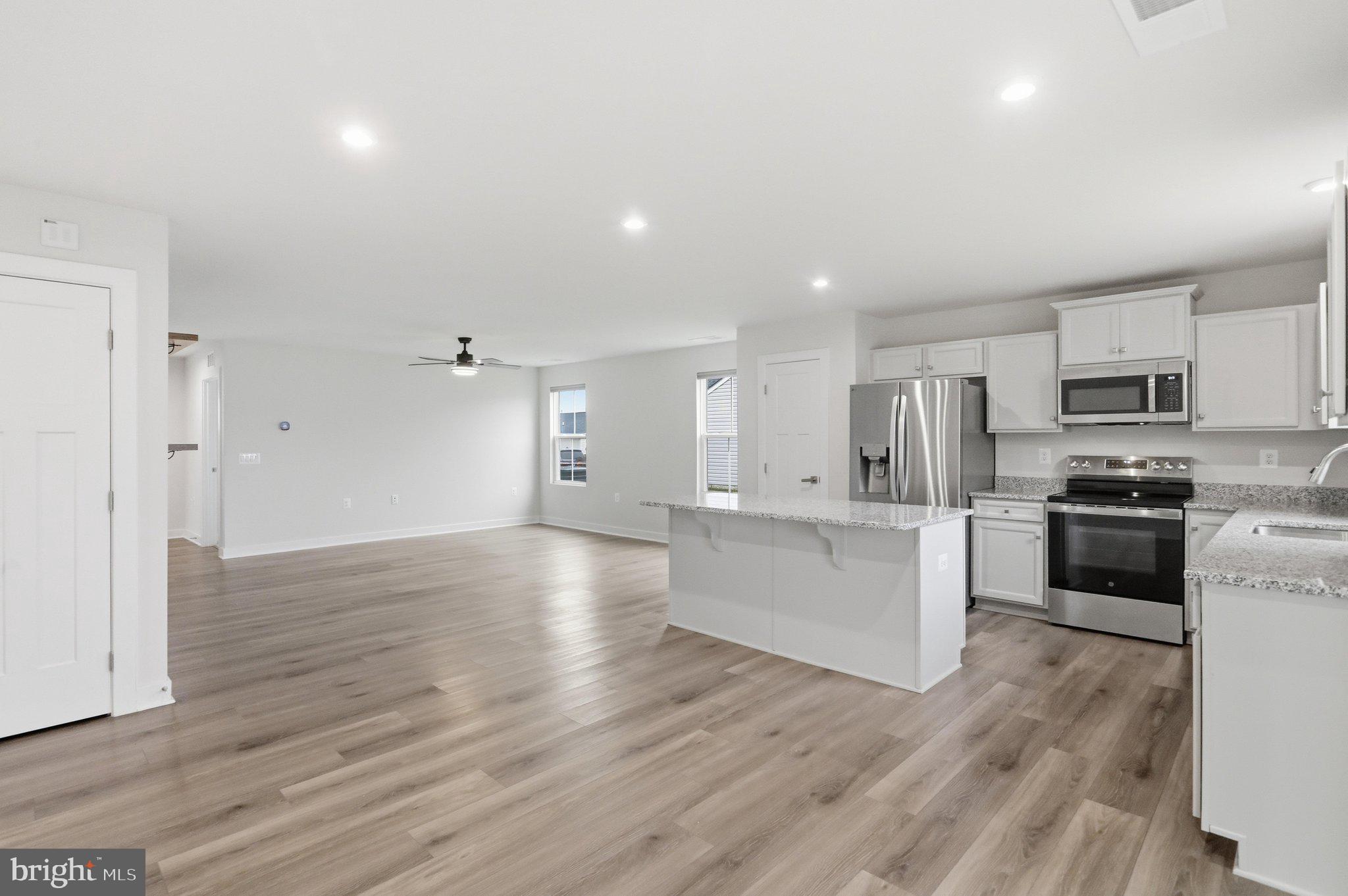 CARDINAL POINTE - Residential