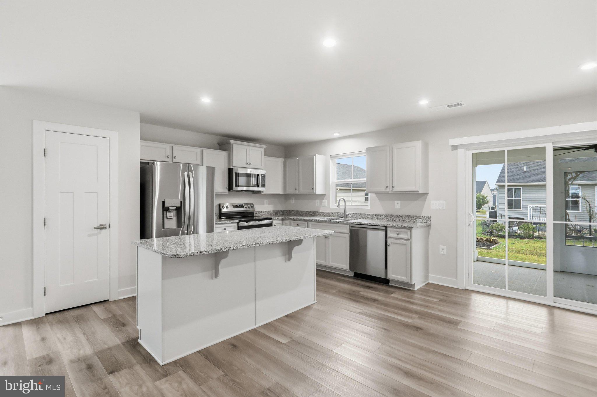 CARDINAL POINTE - Residential