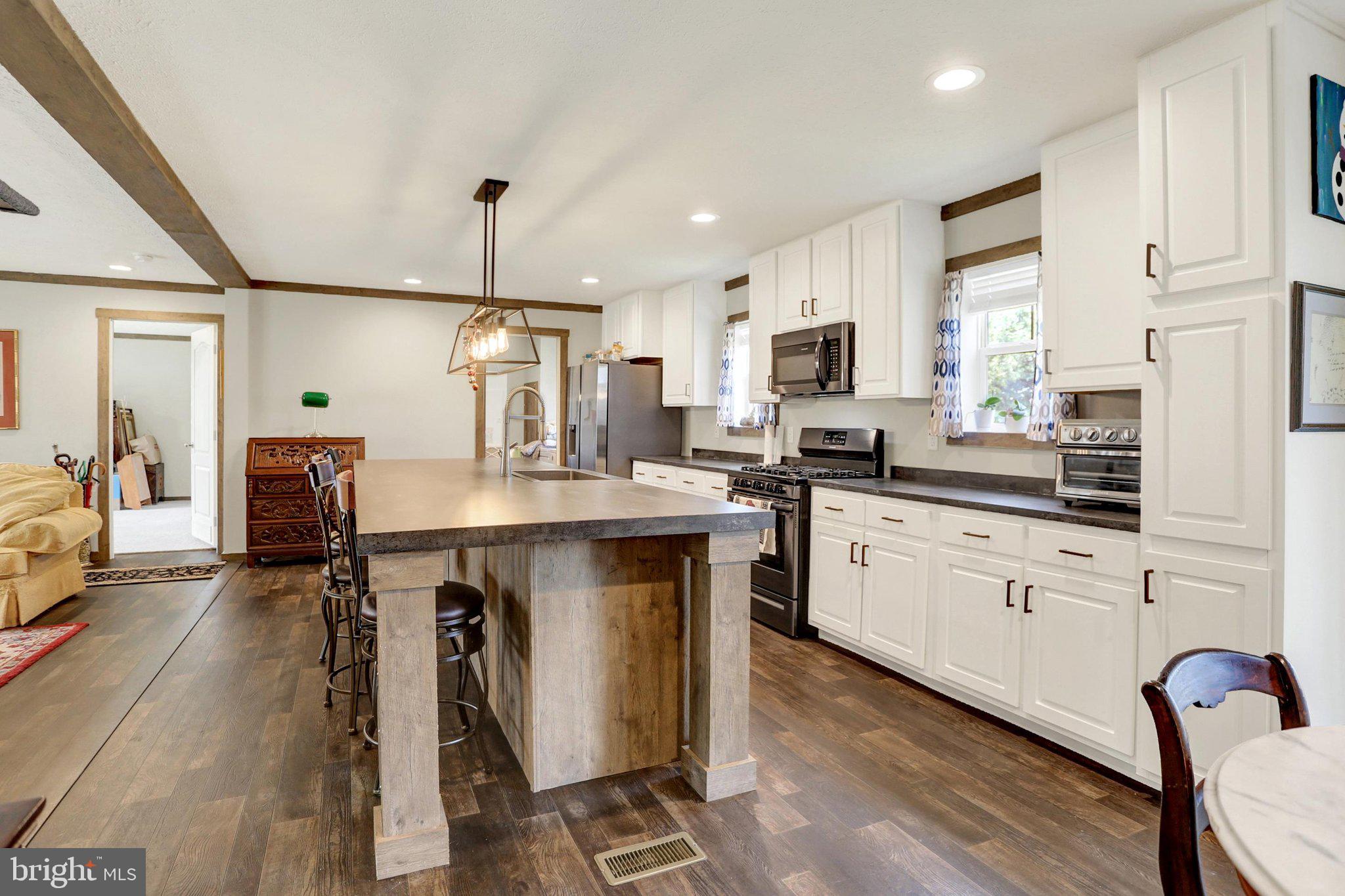 TALL OAK ESTATES - Residential