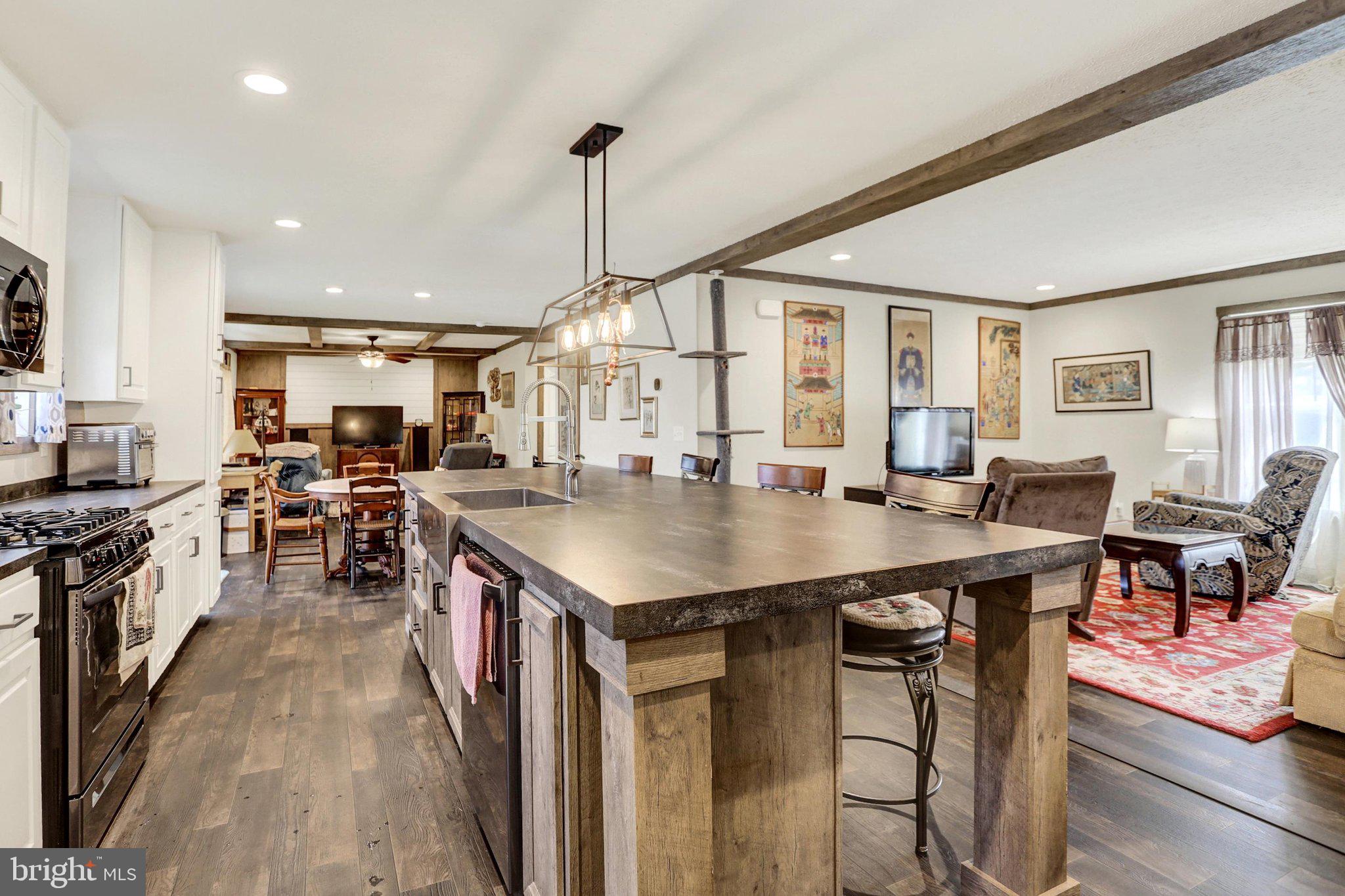 TALL OAK ESTATES - Residential