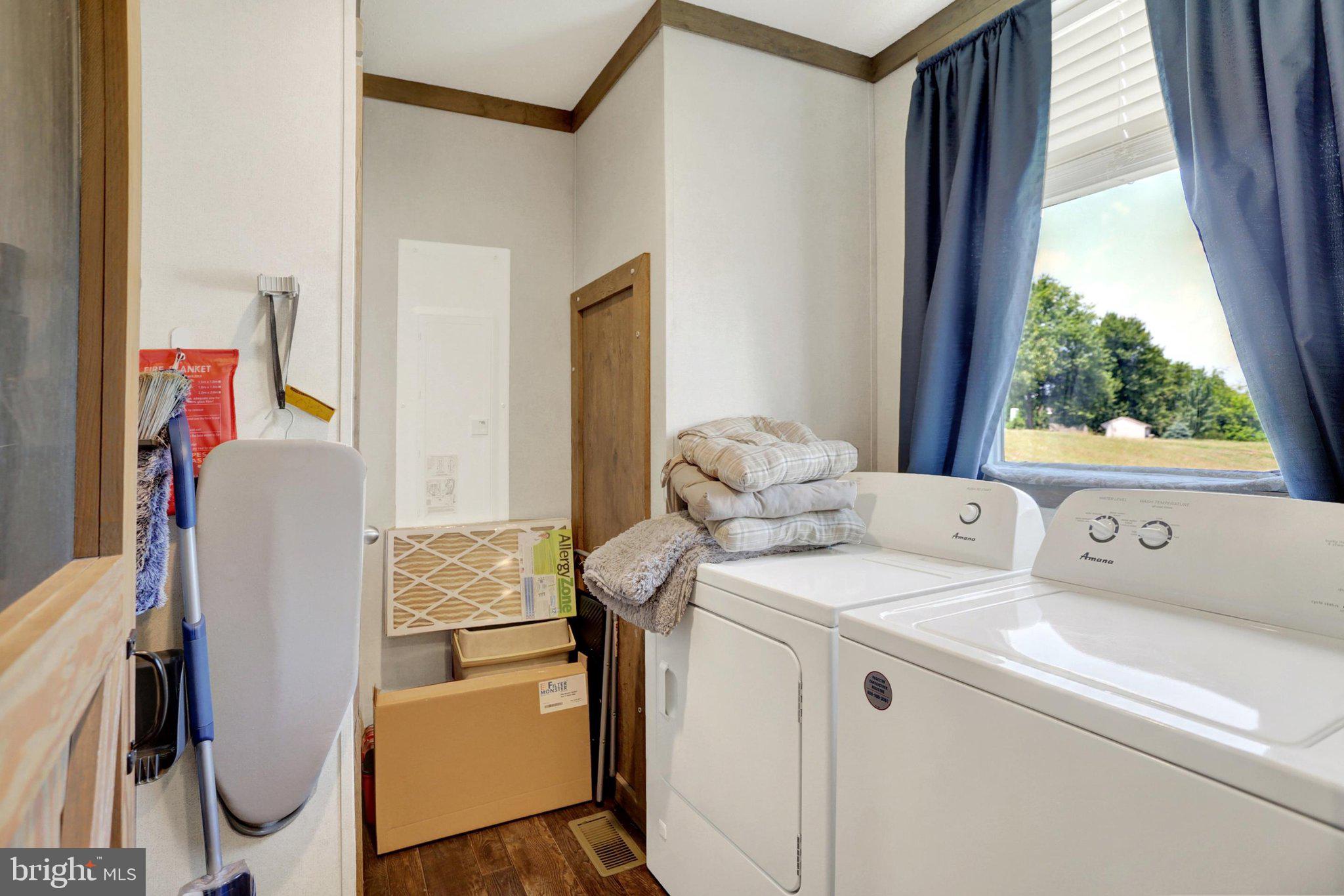 TALL OAK ESTATES - Residential