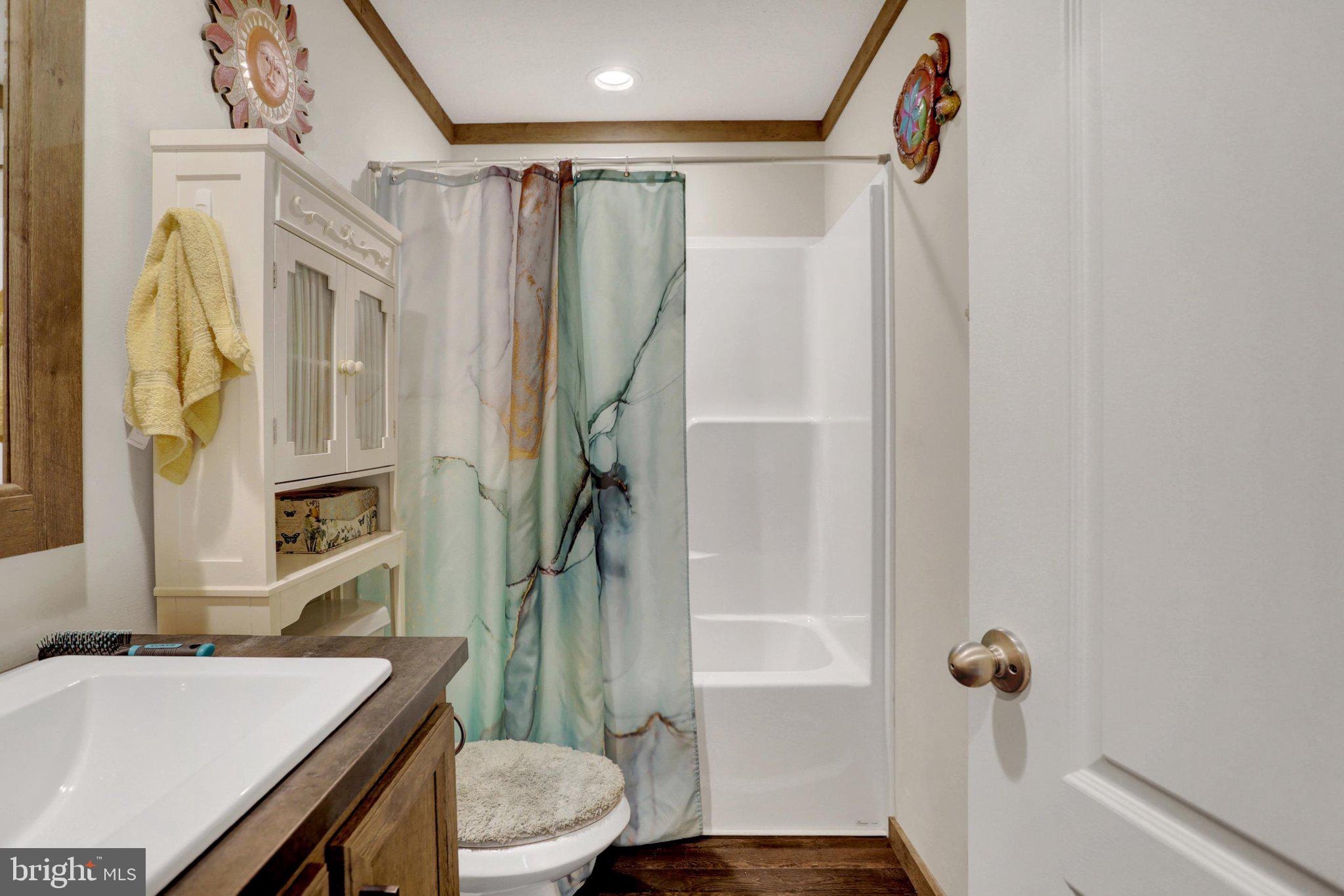 TALL OAK ESTATES - Residential