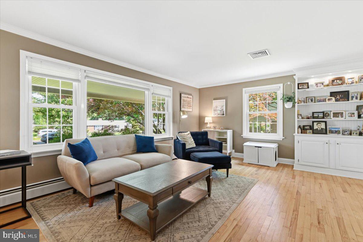 PENNWOOD GARDENS - Residential
