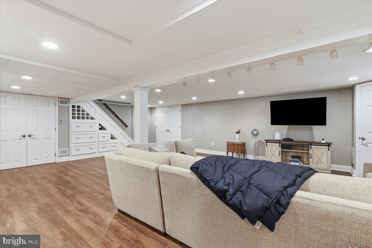PENNWOOD GARDENS - Residential