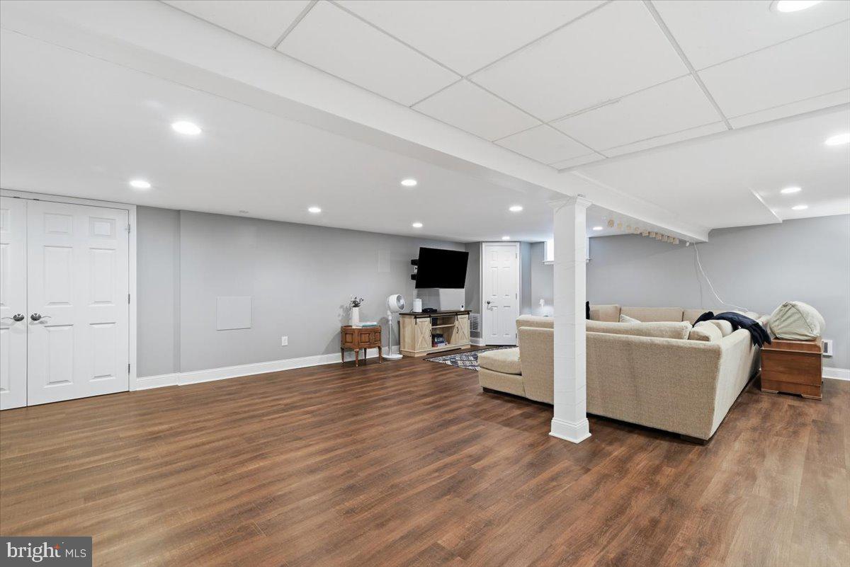 PENNWOOD GARDENS - Residential