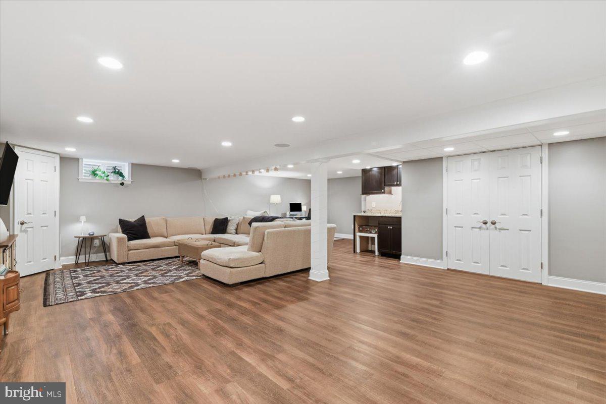 PENNWOOD GARDENS - Residential
