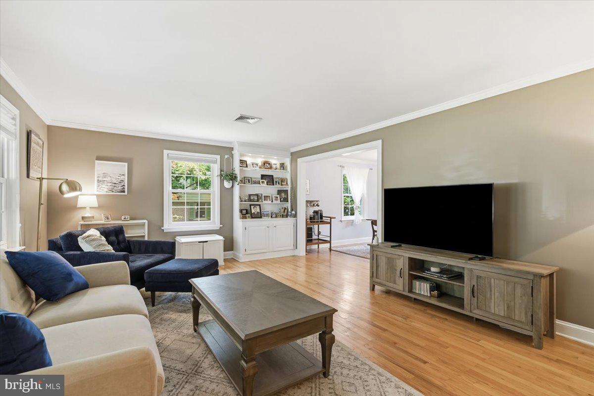 PENNWOOD GARDENS - Residential