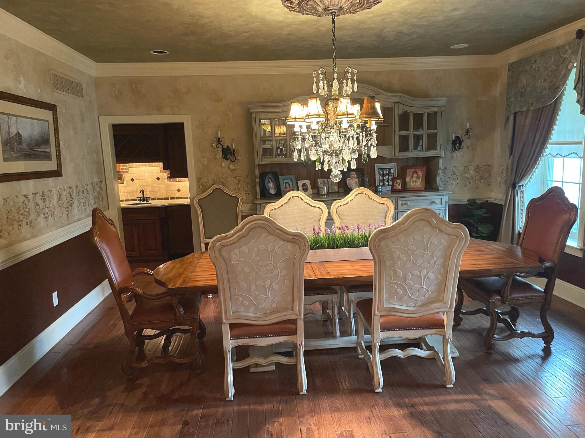BRICK HOUSE FARM - Residential