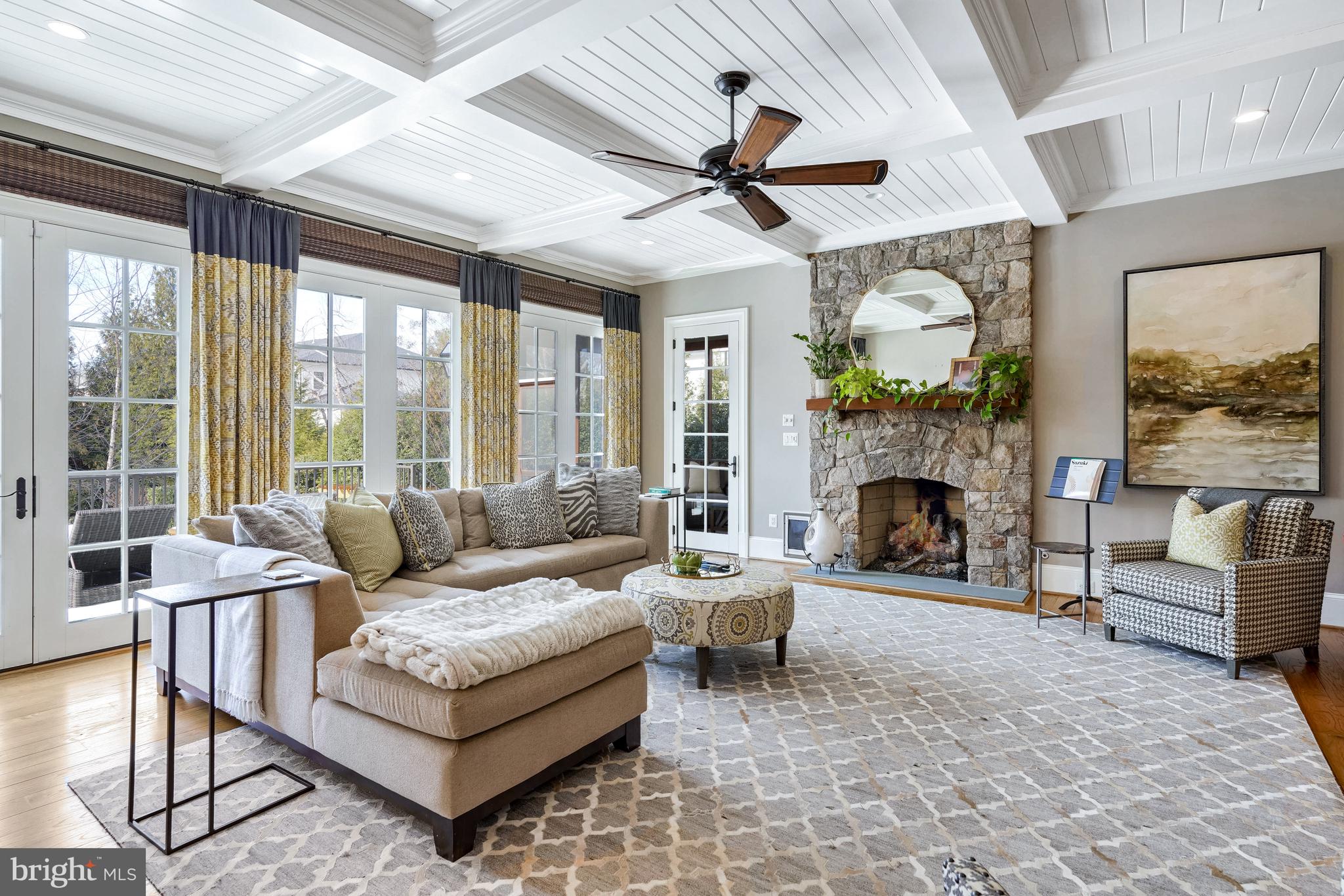 CLEARVIEW MANOR - Residential