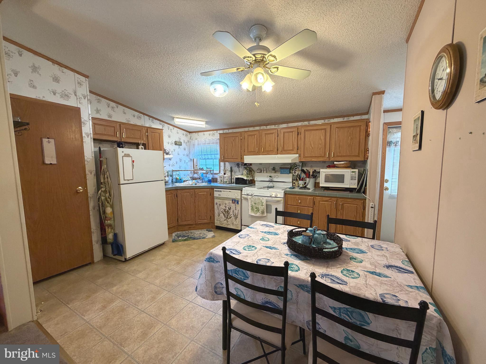 WHISPERING PINE MHP - Residential