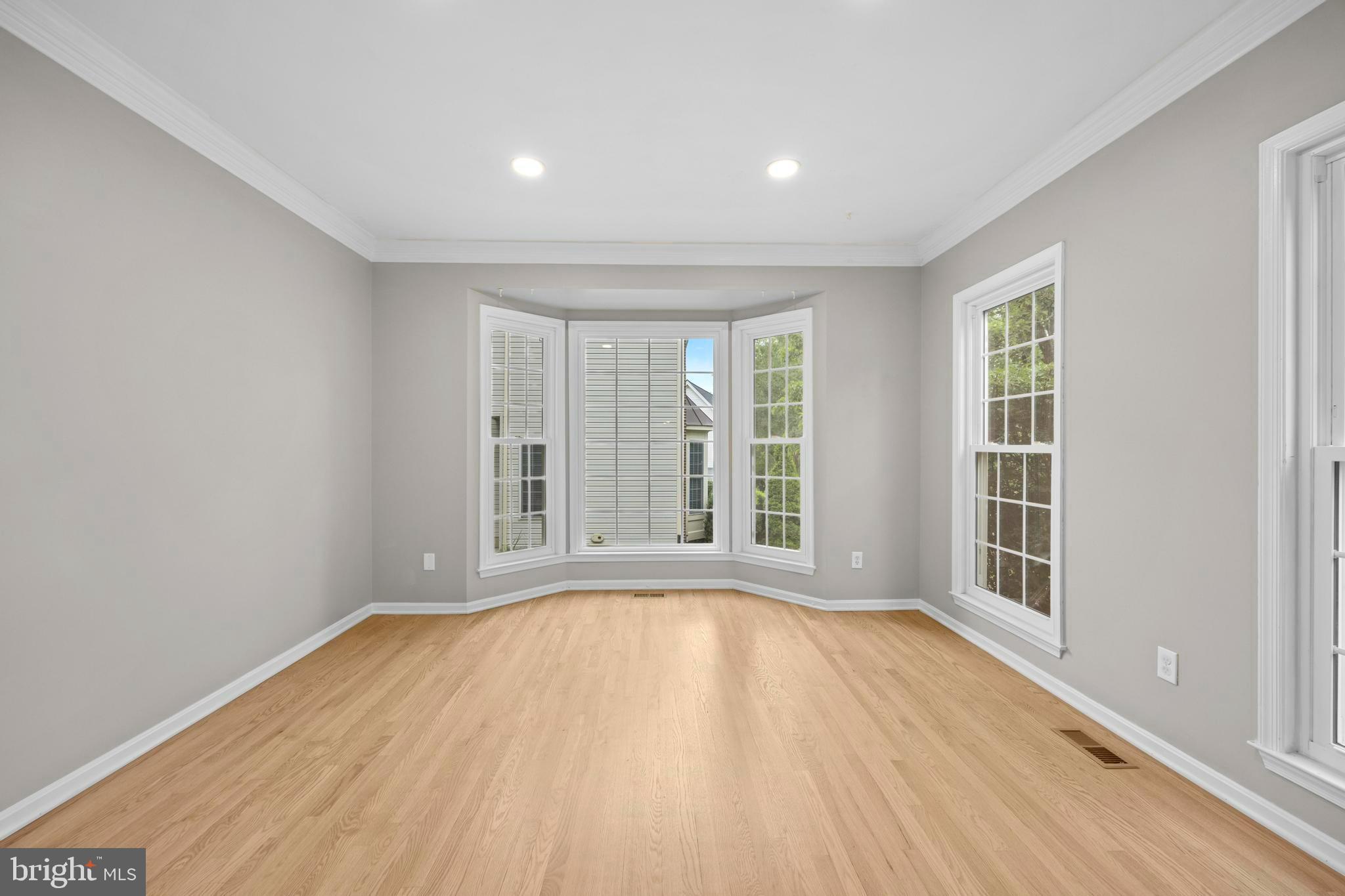 POTOMAC LAKES - Residential