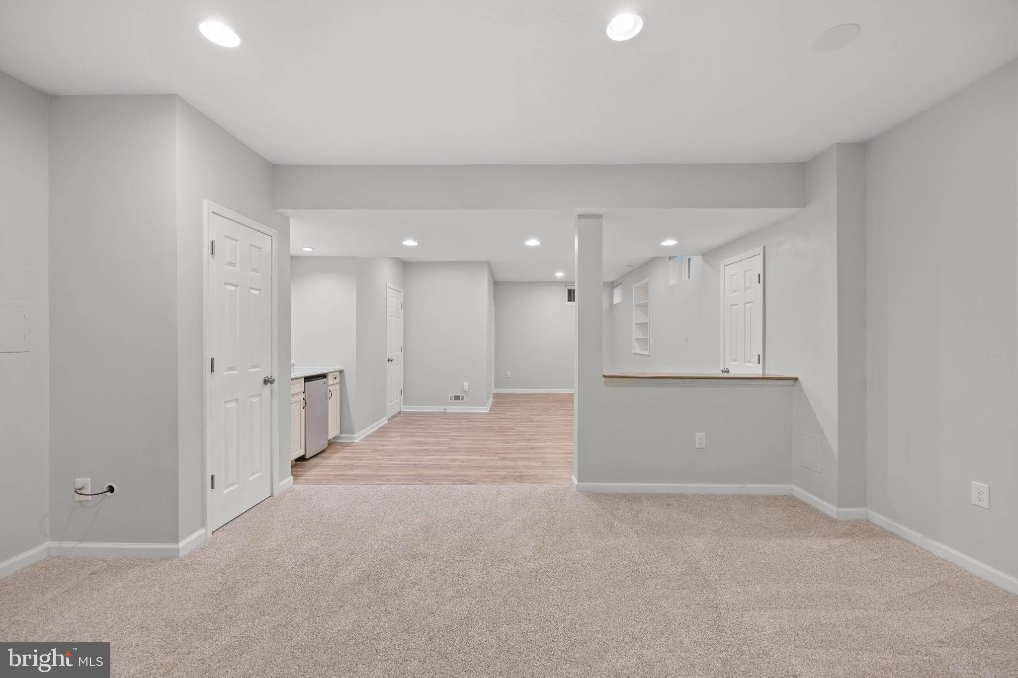 POTOMAC LAKES - Residential