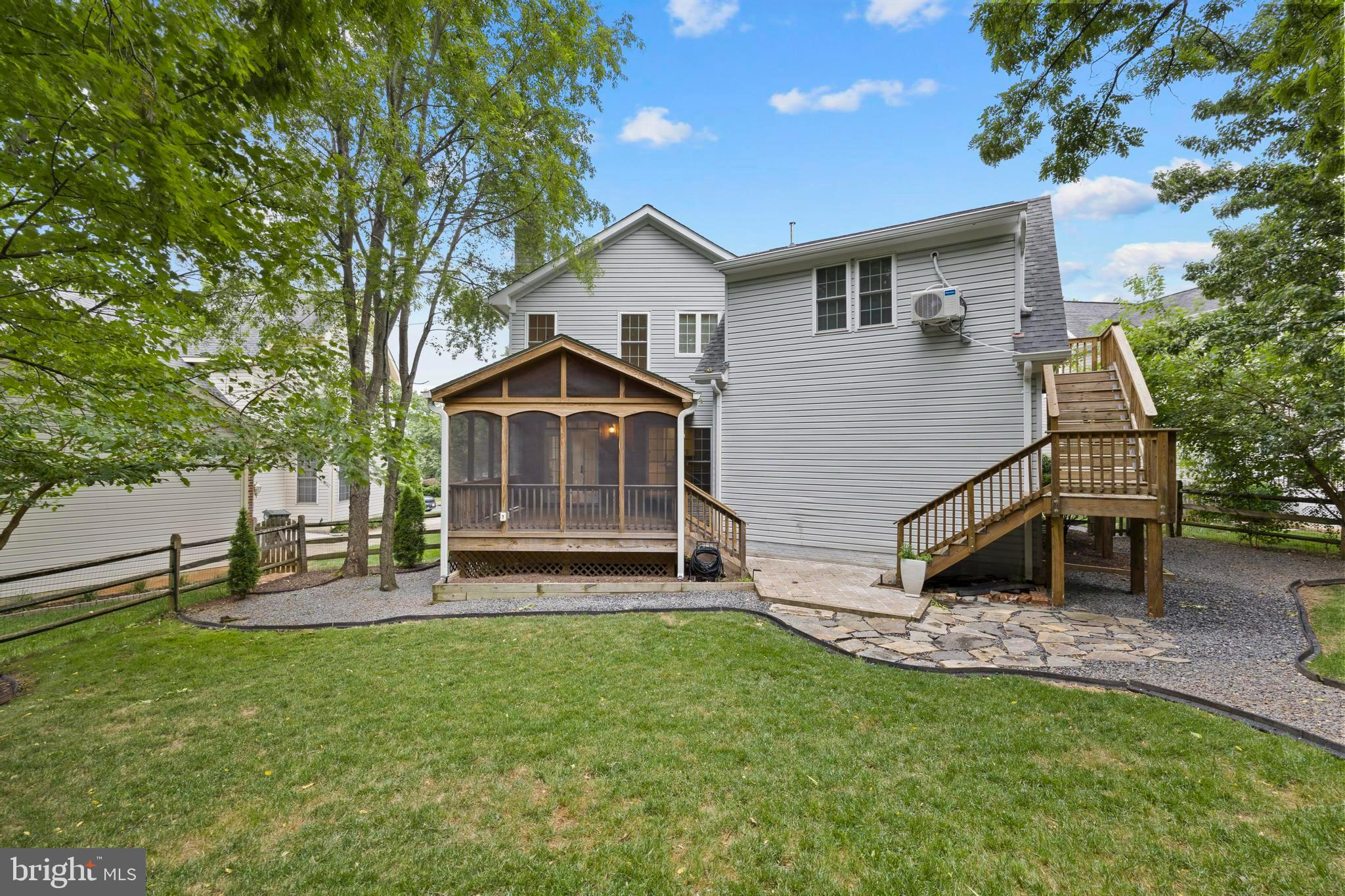 POTOMAC LAKES - Residential