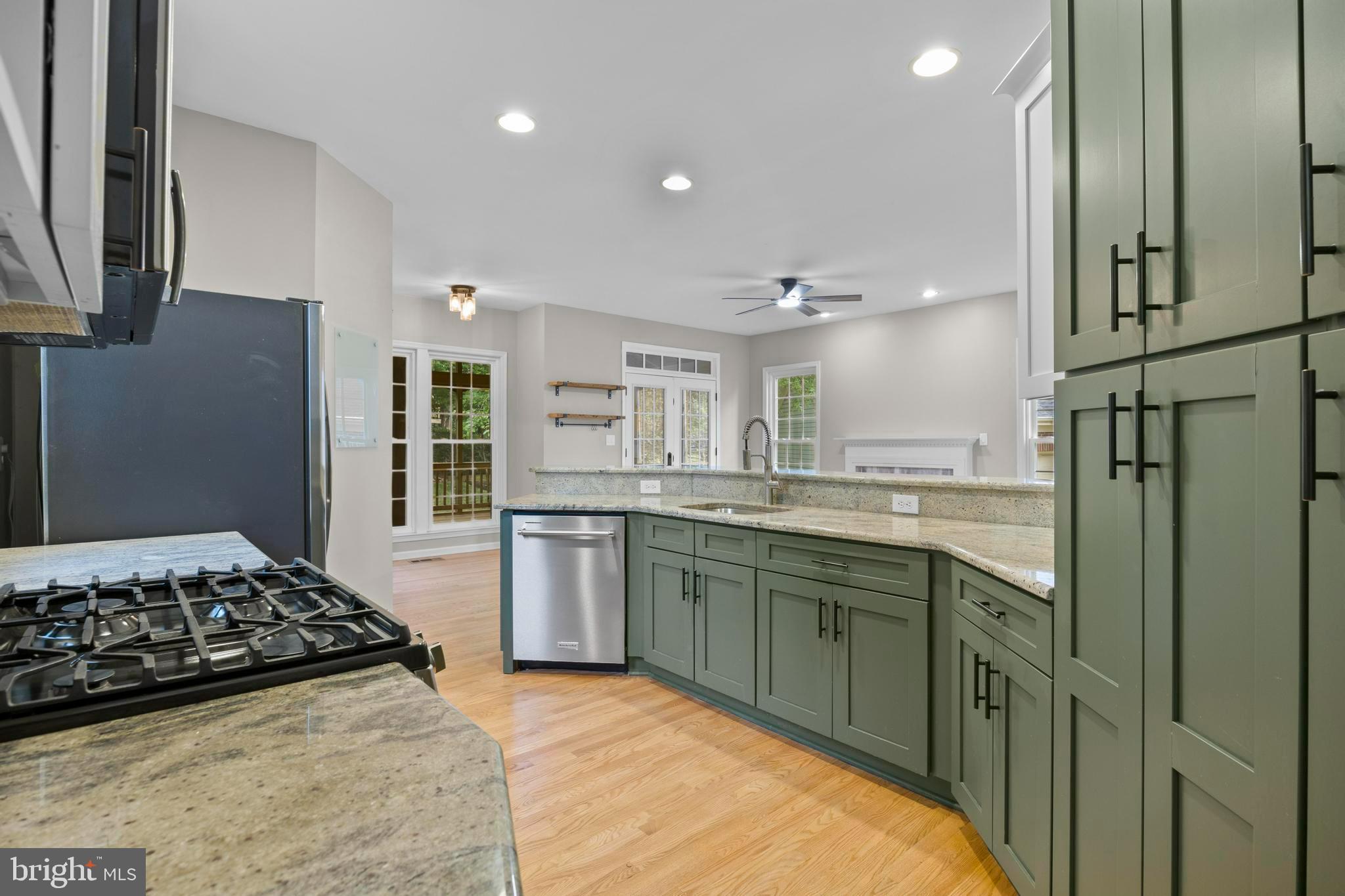 POTOMAC LAKES - Residential