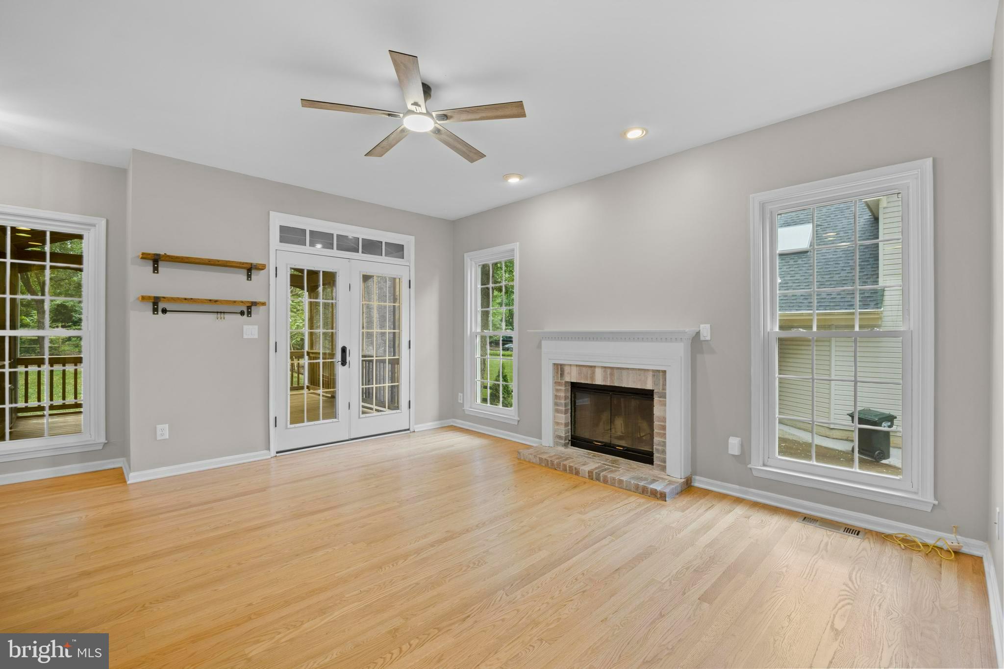 POTOMAC LAKES - Residential