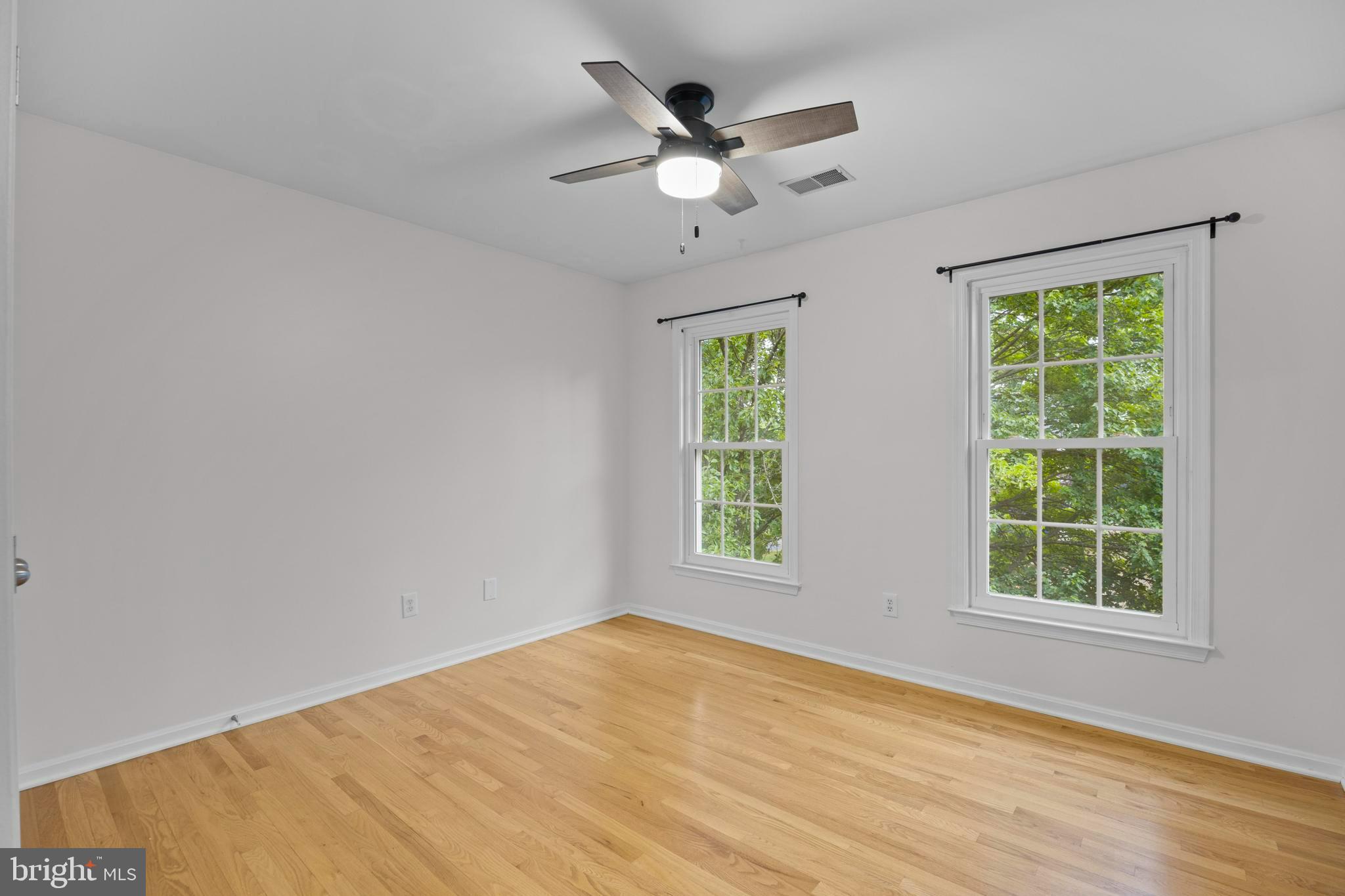 POTOMAC LAKES - Residential
