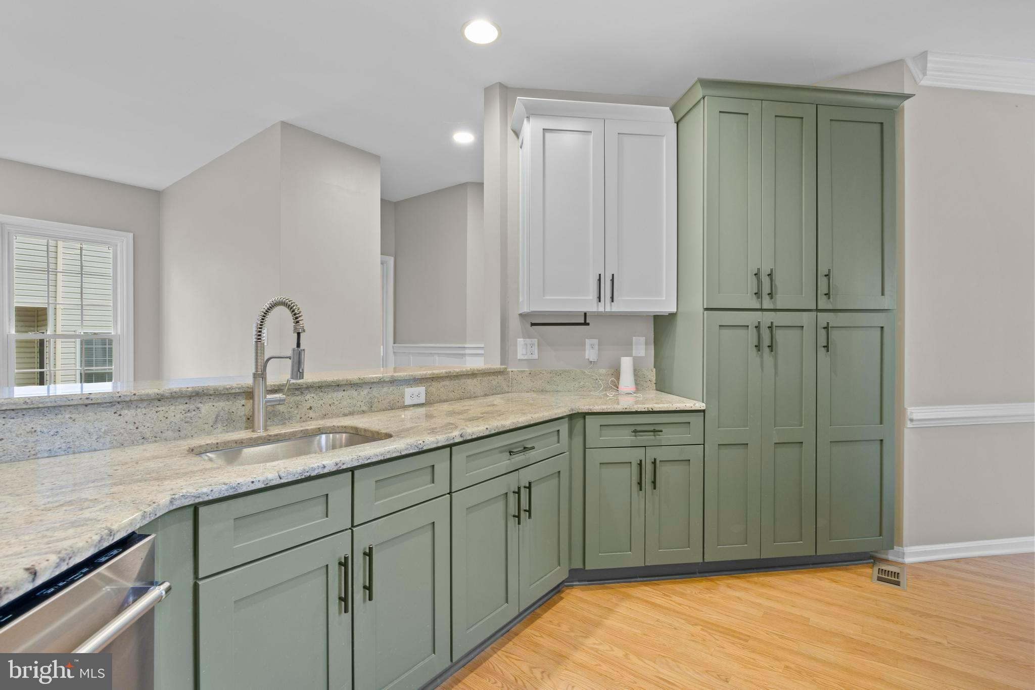 POTOMAC LAKES - Residential