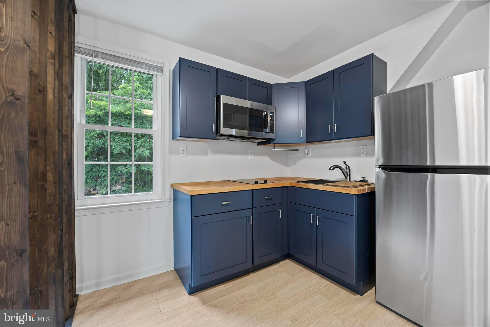 POTOMAC LAKES - Residential