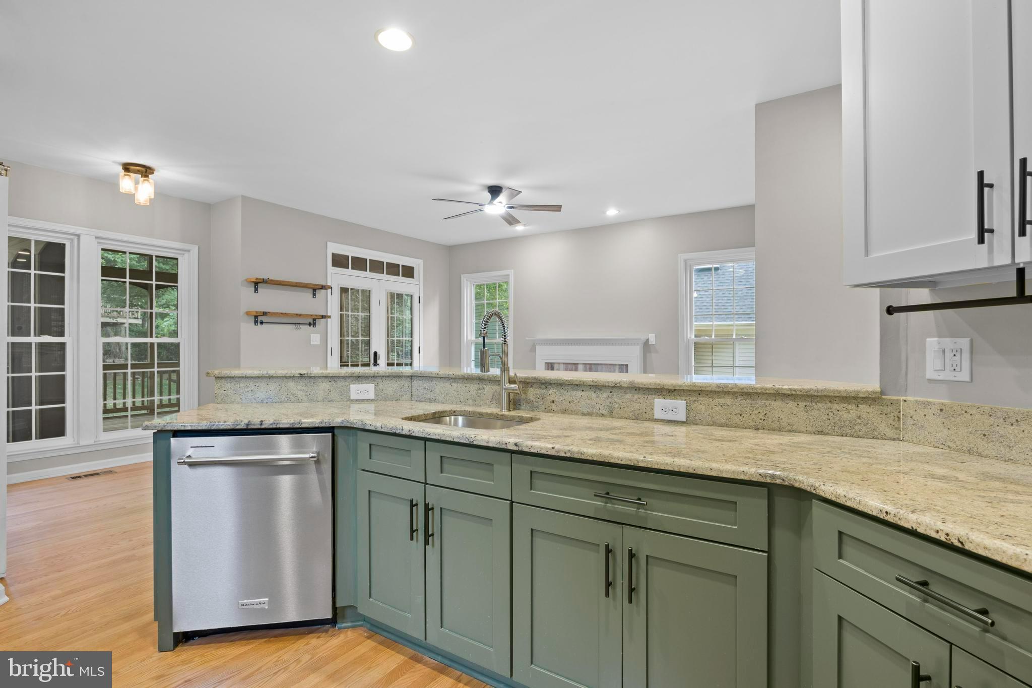 POTOMAC LAKES - Residential