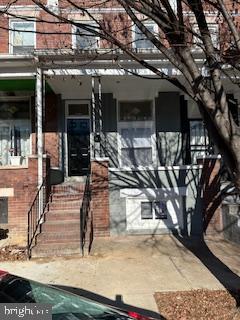Beautiful Renovation from top to bottom! 3 Bedroom, 1 Full Bathroom  fully renovated kitchen with new over the range microwave, new refrigerator and new stove.  New laminate flooring throughout.  Great home for First Time Homebuyer or Turn-Key Rental. Must See, Wont last!  Schedule your appointment today!