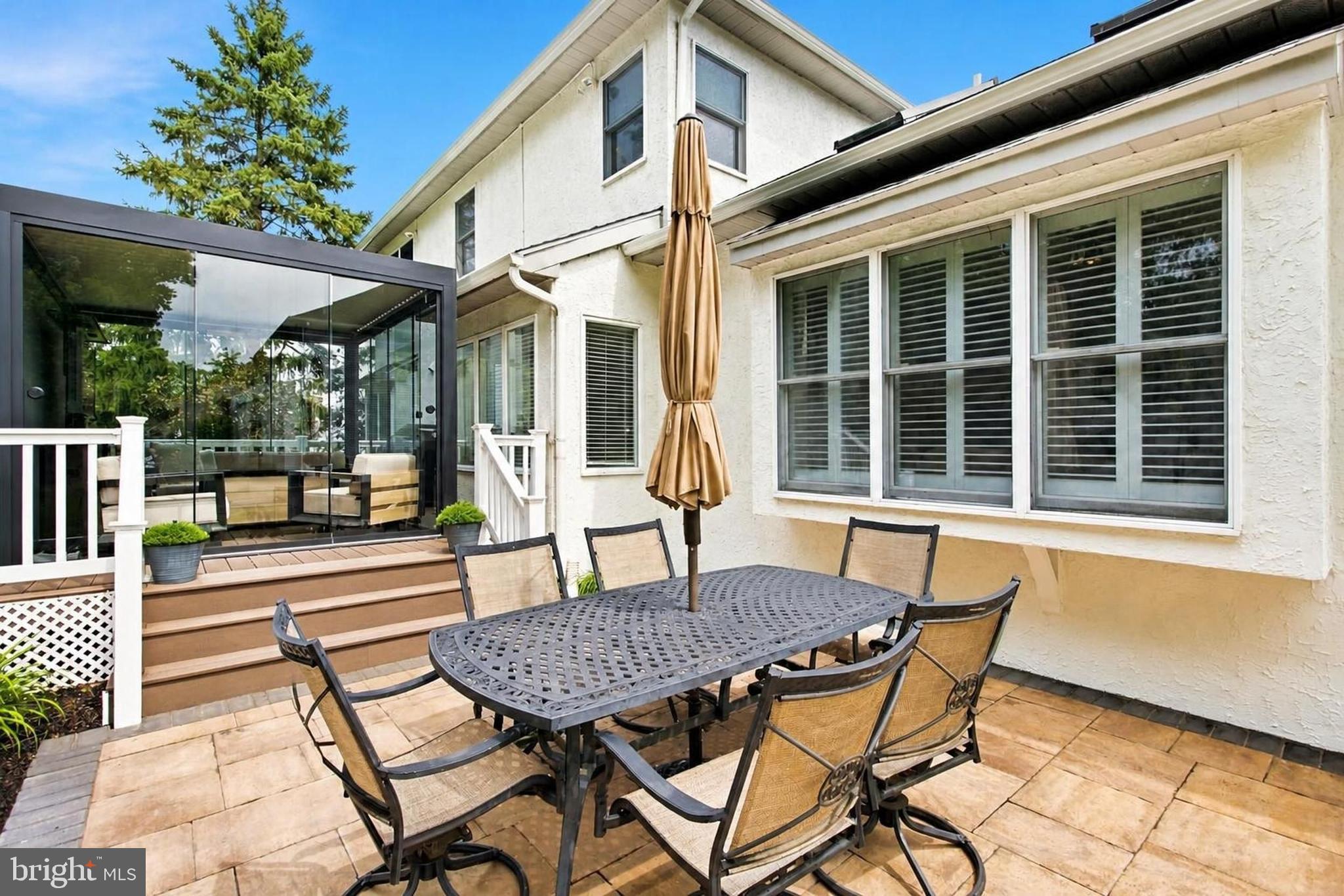 MEADOWBROOK - Residential