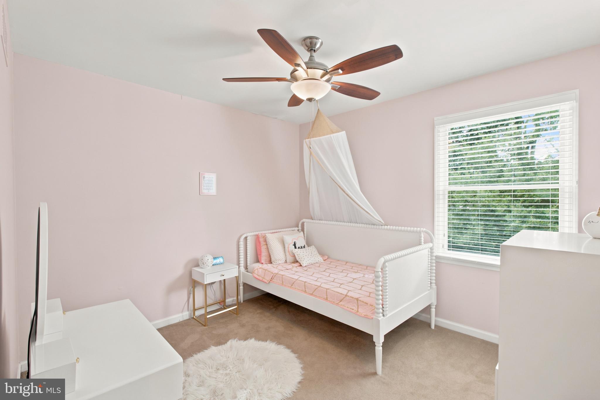 MEADOWBROOK - Residential