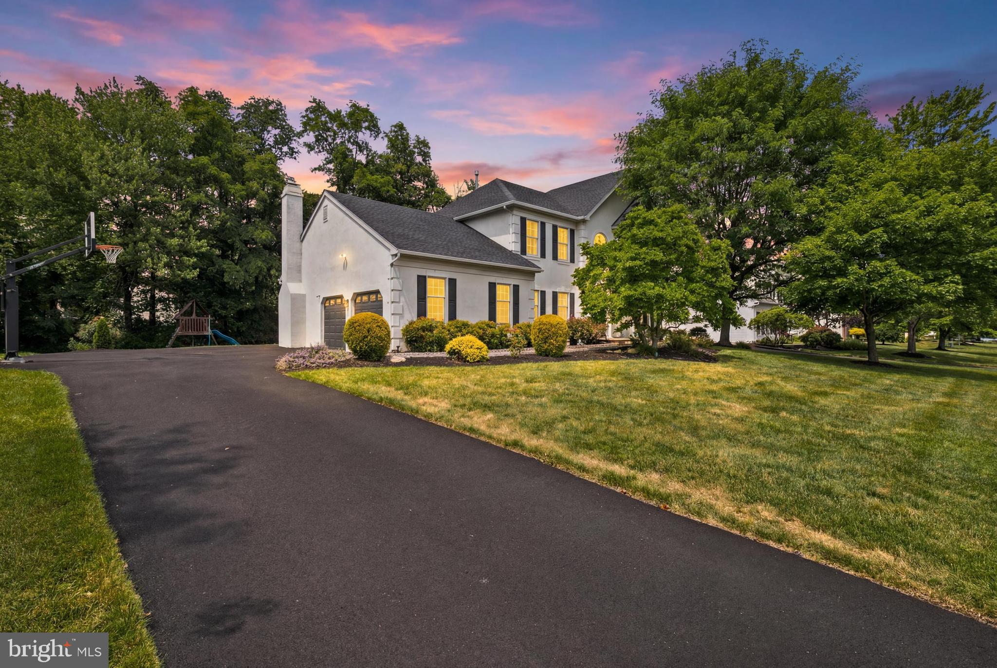 MEADOWBROOK - Residential